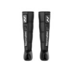 Vista frontal de ambas botas Normatec Elite sobre fondo blanco, cerradas con cremallera, con el logo Hyperice y el texto Normatec en la banda lateral