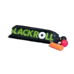 Bolso Blackroll Gymbag abierto mostrando en su interior una pelota Ball 08 rosada, un Duoball naranja y un rodillo Mini naranja